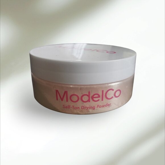 ModelCo Self-Tan Drying Powder - Picture 1 of 3